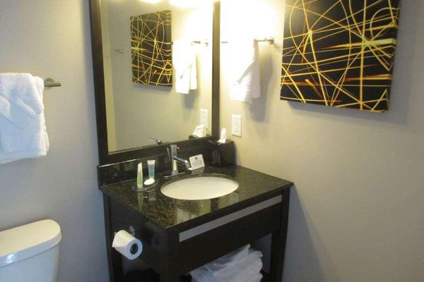 BEST WESTERN HARVEST INN AND S (Grand Forks)